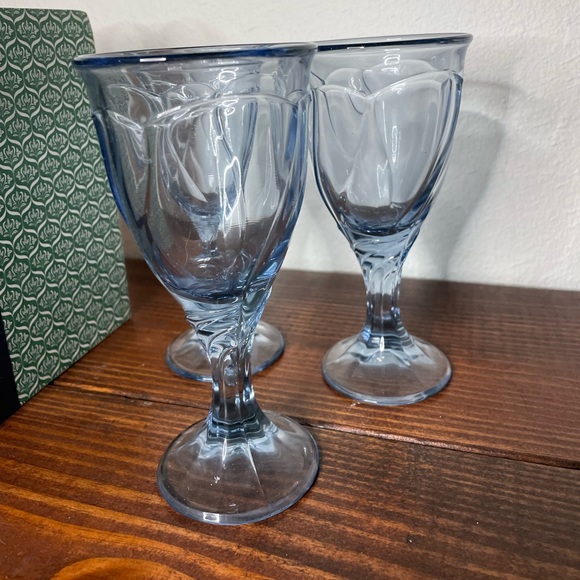 Noritake Sweet Swirl Blue Glasses Set of 3 - 8 oz - 6 3/4” Tall - Picture 2 of 5